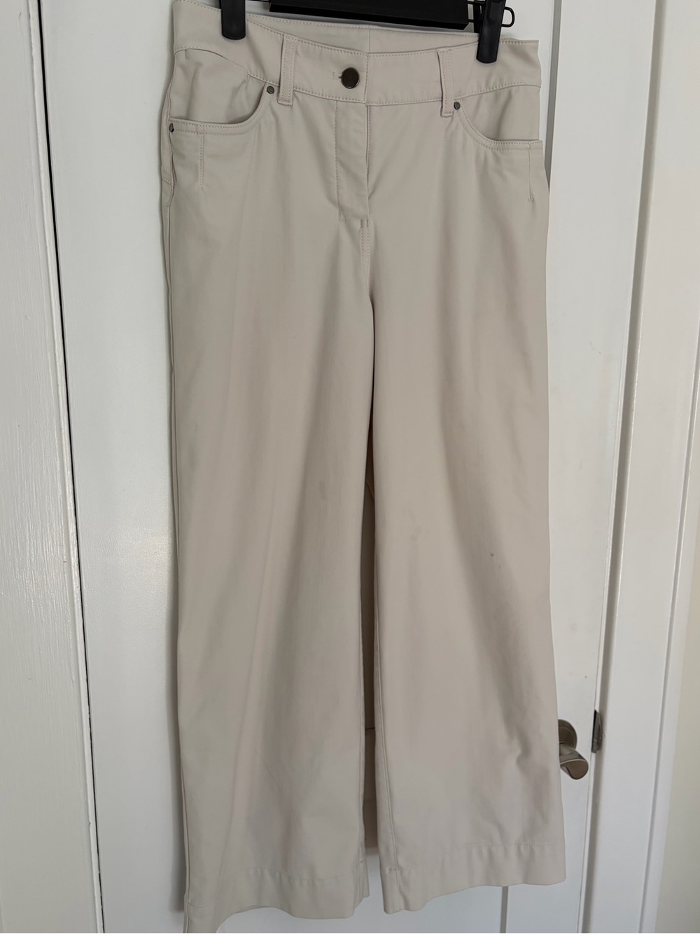 7. Size 26 Waist LULULEMON Ivory Wideleg Pants *small flaw